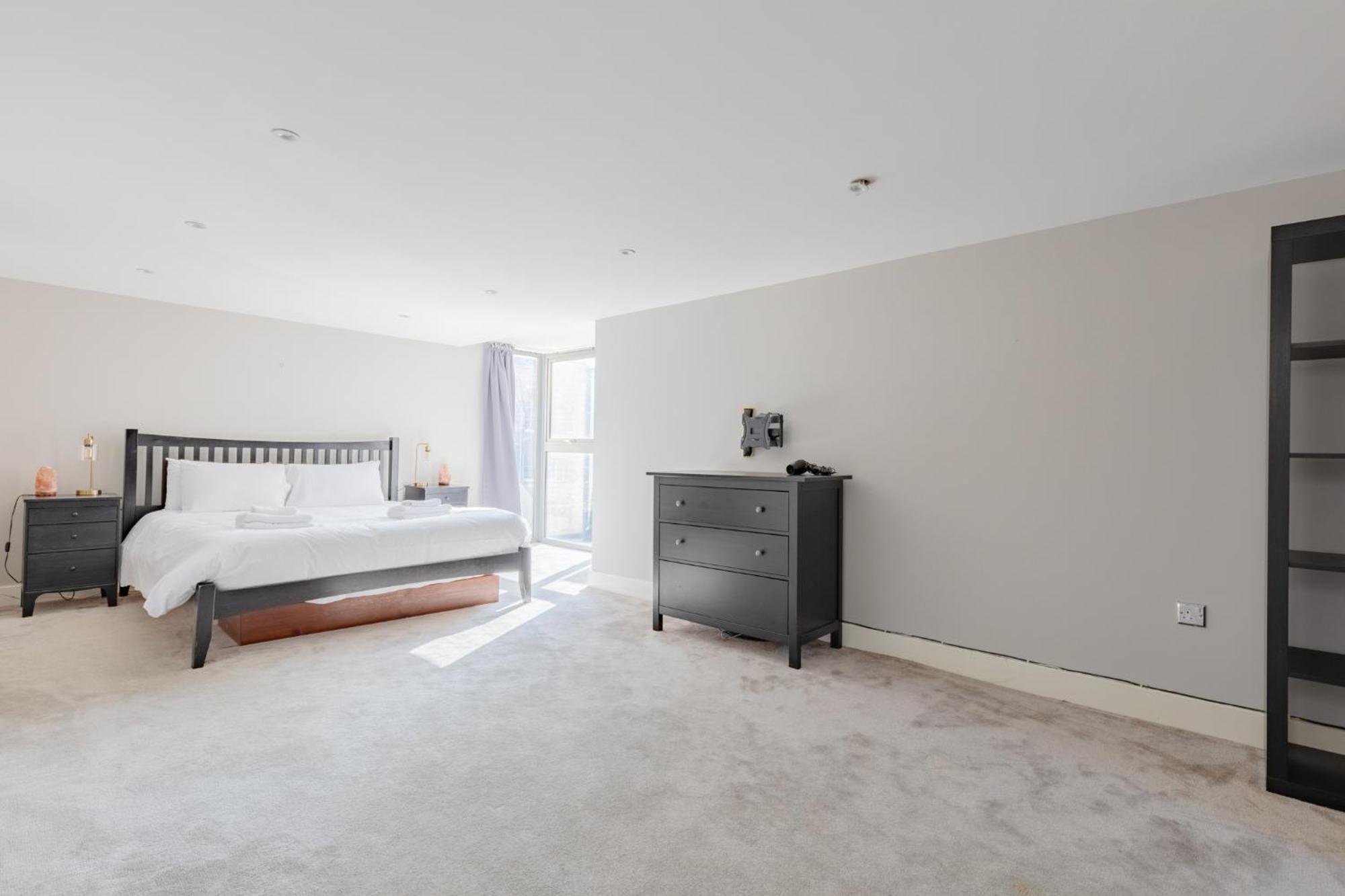 Stunningly Spacious 4bd Clapham North * Londres