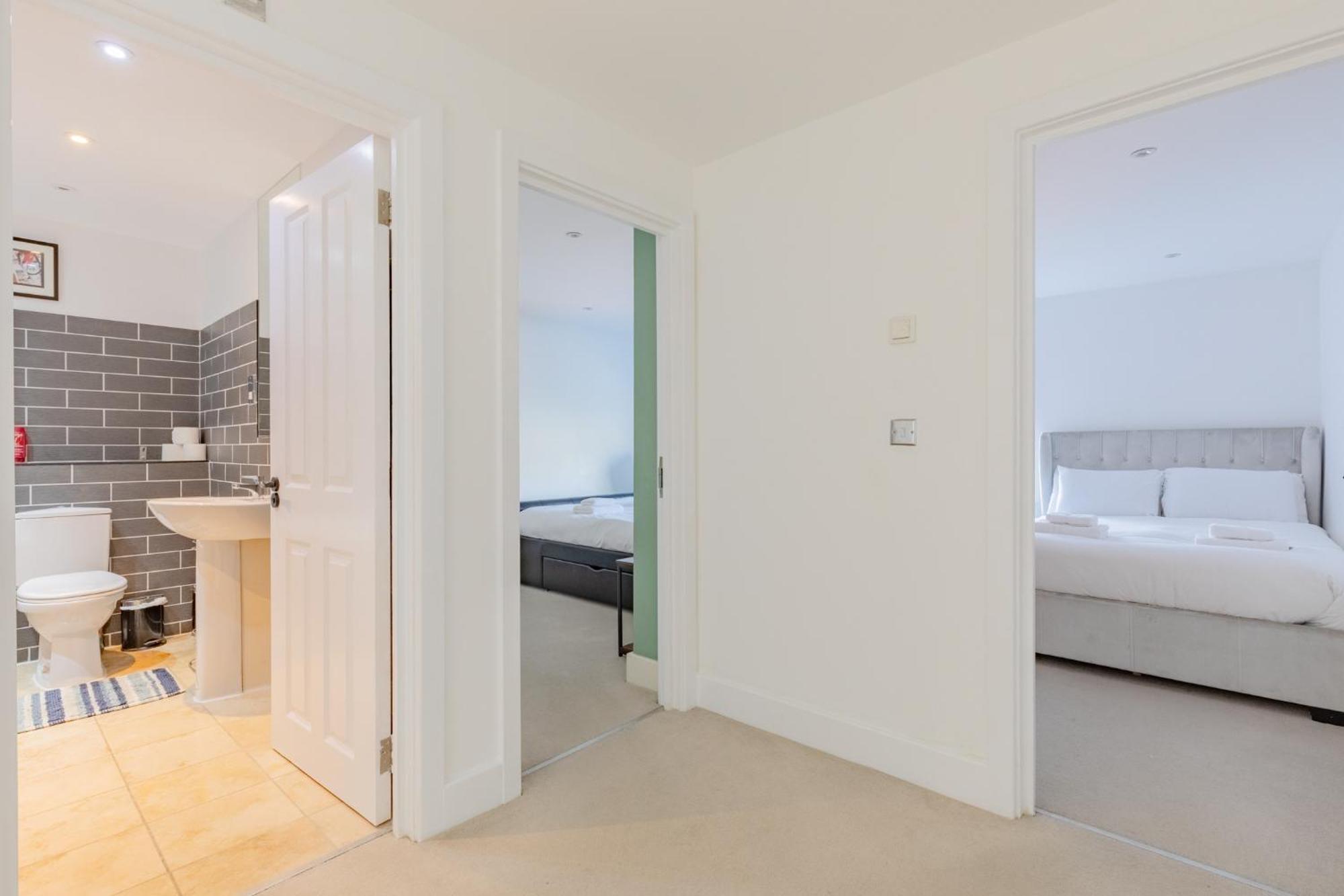 Stunningly Spacious 4bd Clapham North Apartamento