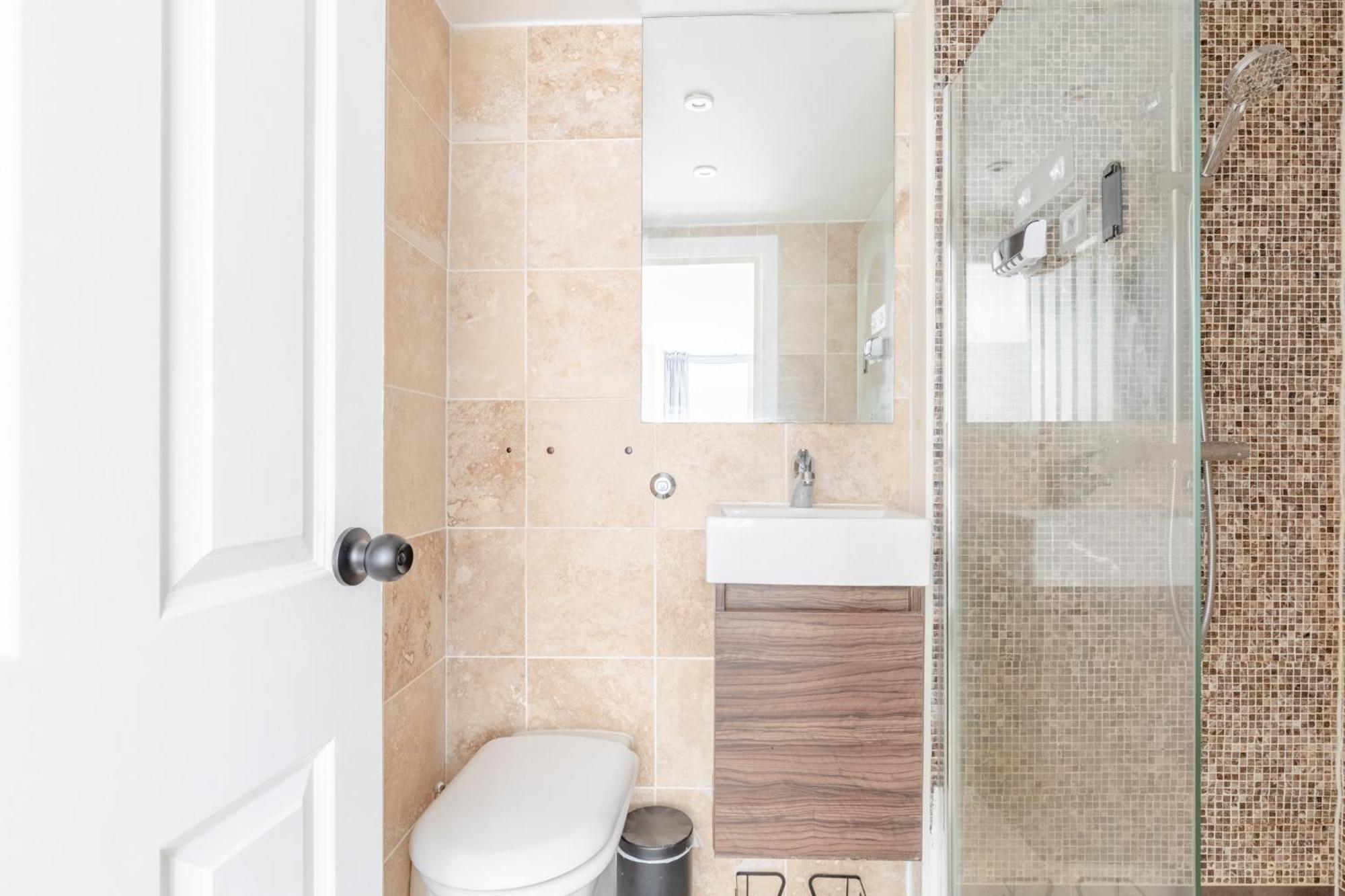 Stunningly Spacious 4bd Clapham North Londres